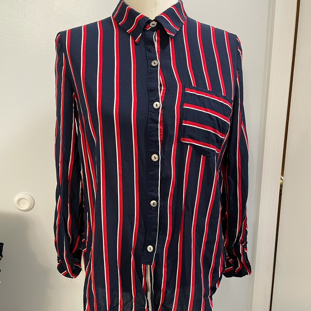 Forever 21 button up shirt